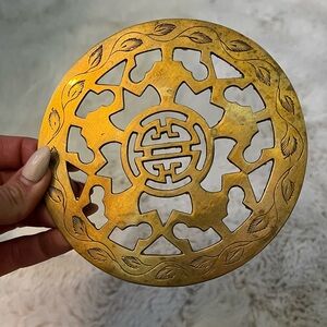 Vintage Round Brass Trivet, Plant Stand, Pot Holder Hot Plate 5". Made in India